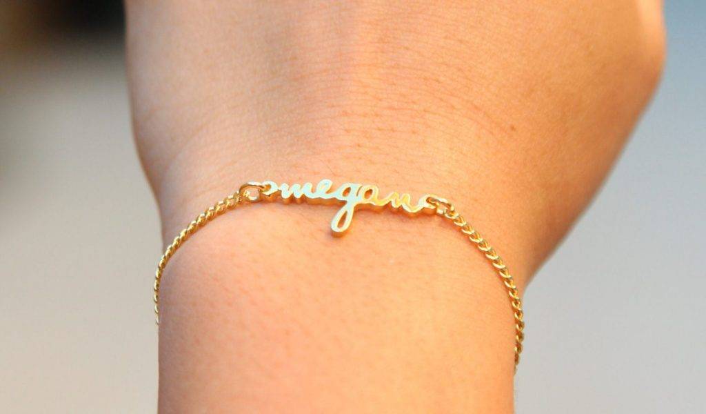 Get Personalized Name Bracelet & Other Custom-made Gold Bracelets